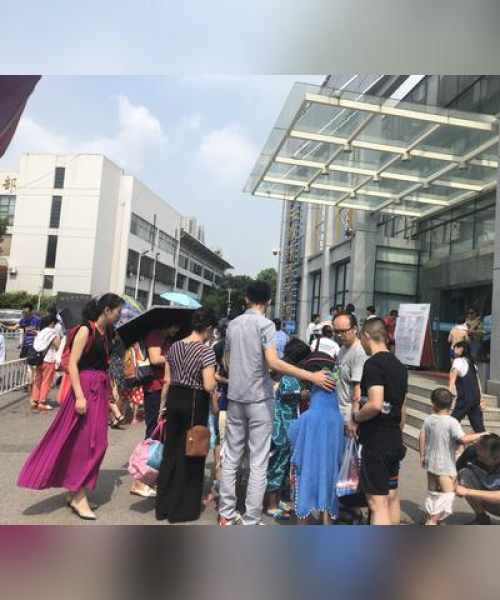 今日头条点亮武汉新闻，揭示科技力量背后的新动力