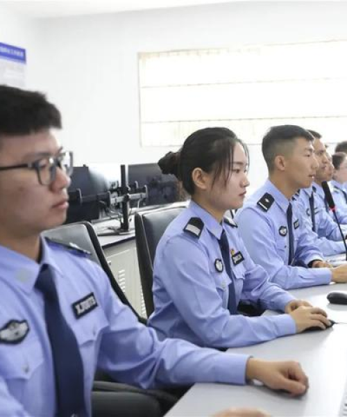 昆明市新闻头条联播 —— 聚焦科技前沿，共筑智慧城市