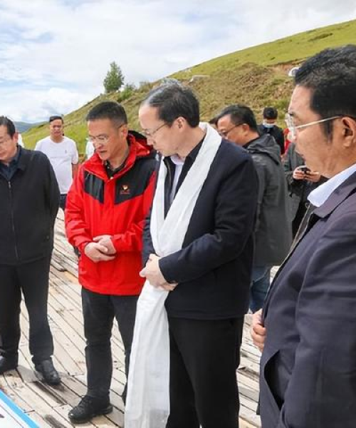 甘孜镇新闻头条——科技助力农业新发展